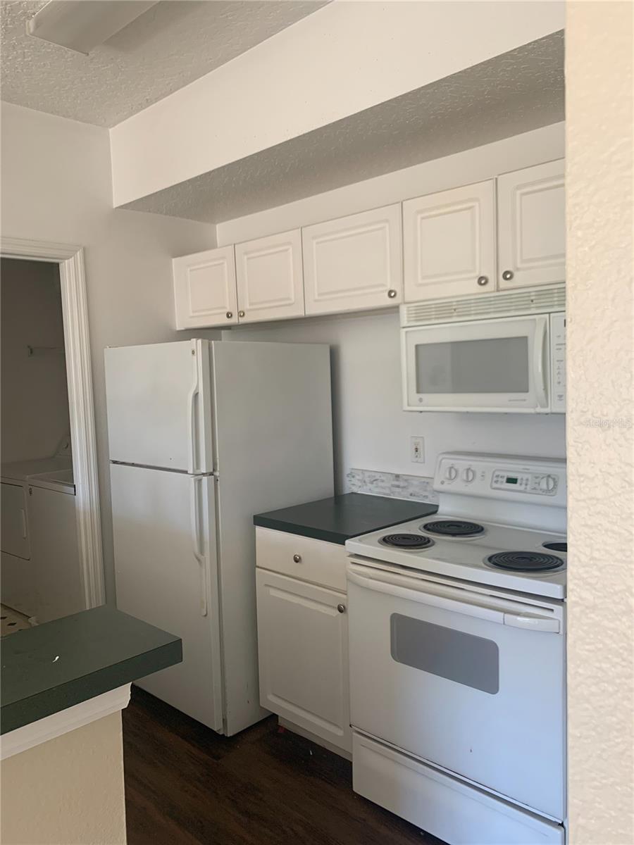 5578 Metrowest #206 Property Photo 3