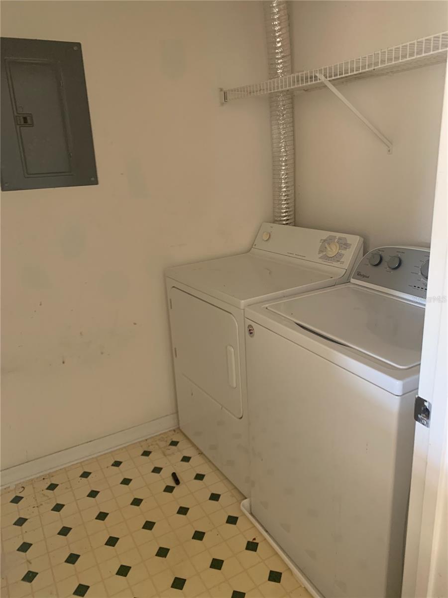 5578 Metrowest #206 Property Photo 5