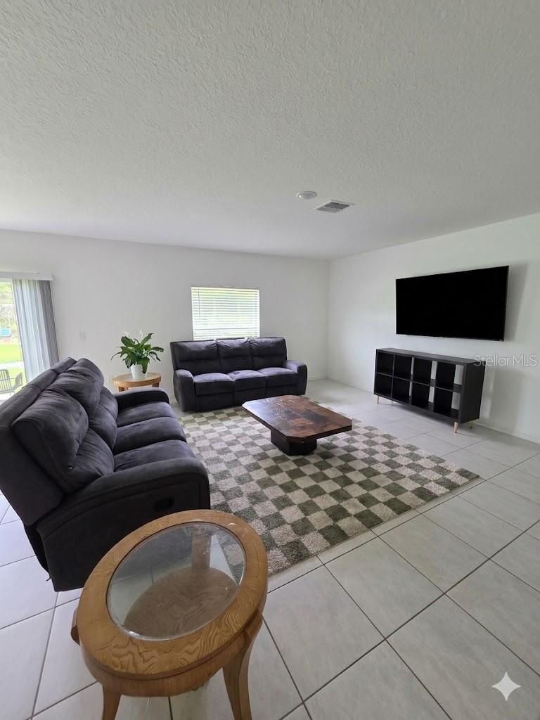 216 Citrine Loop Property Photo 2