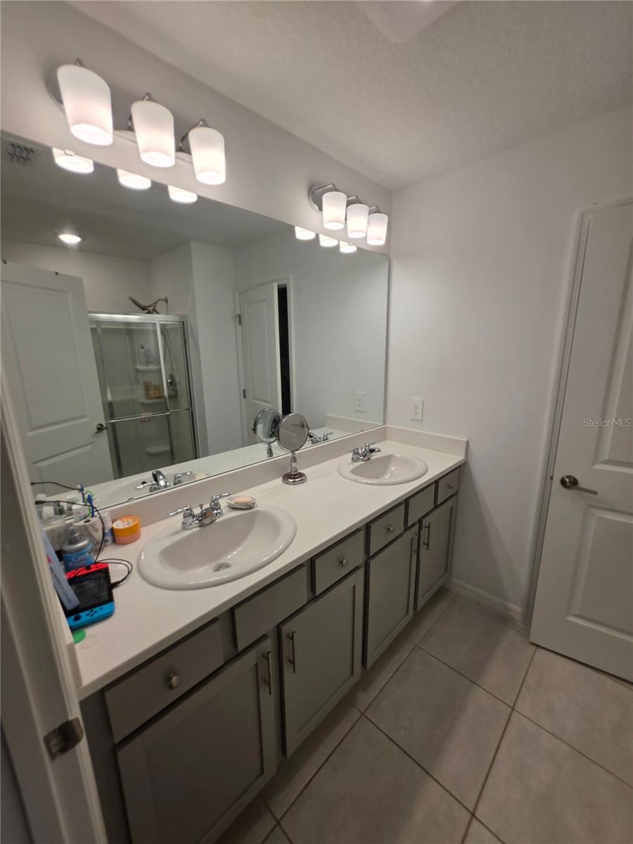 216 Citrine Loop Property Photo 11