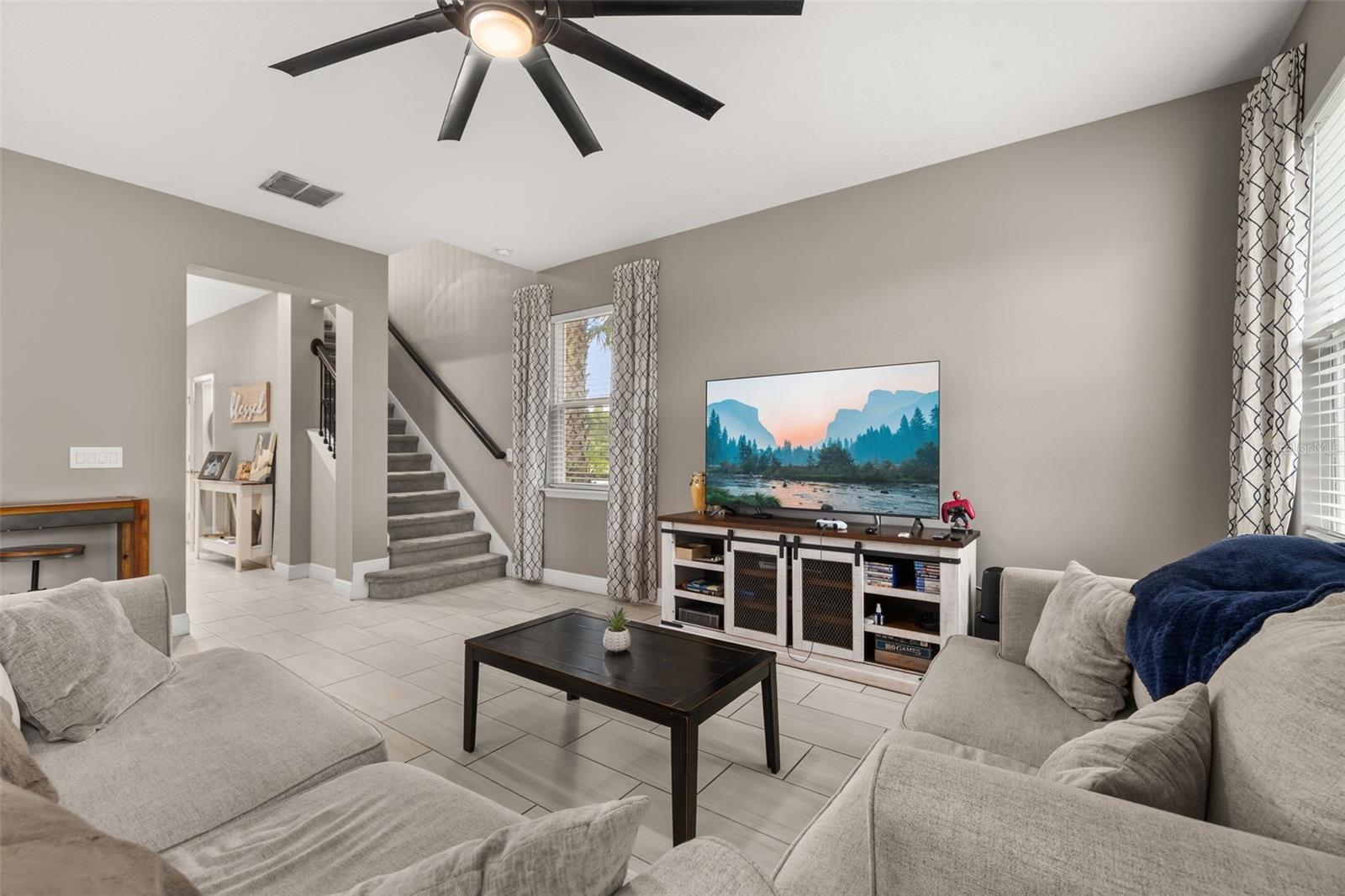 17023 Goldcrest Loop Property Photo 9