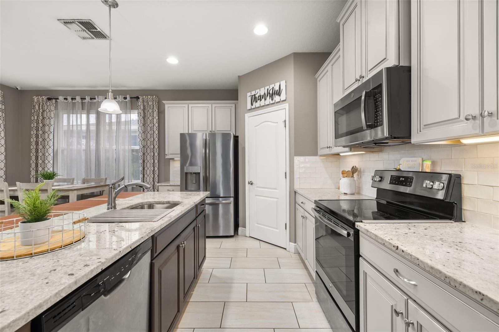 17023 Goldcrest Loop Property Photo 13