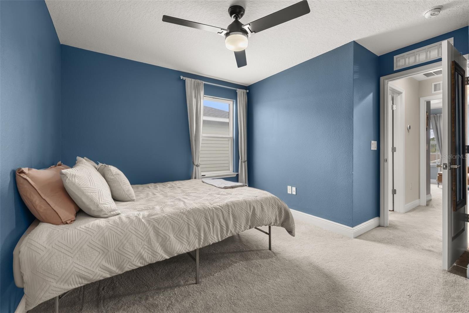 17023 Goldcrest Loop Property Photo 35