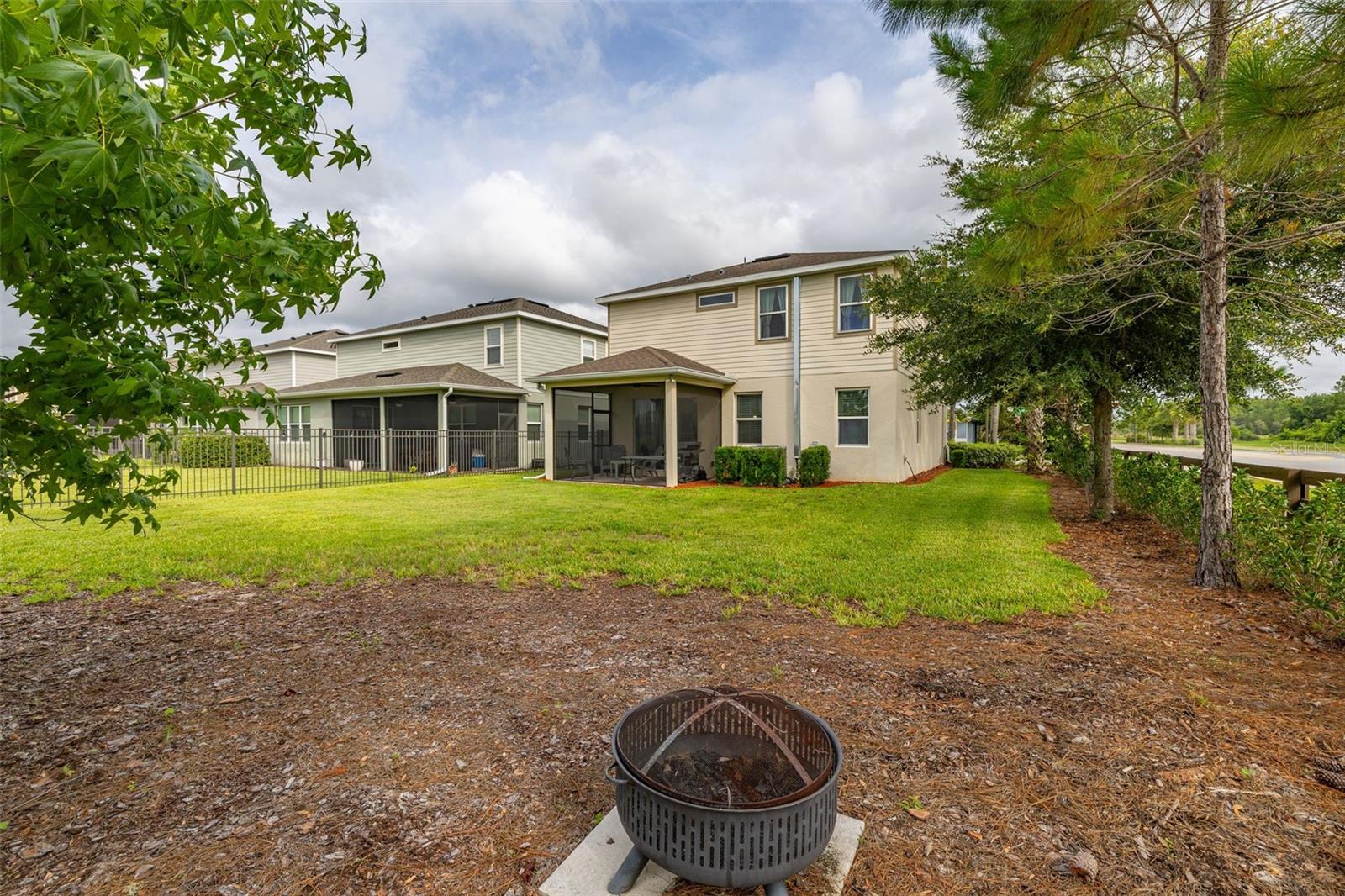 17023 Goldcrest Loop Property Photo 38
