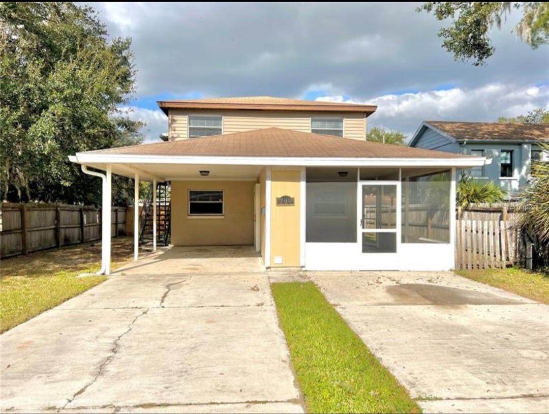 209 Avenue B Se Property Photo 1