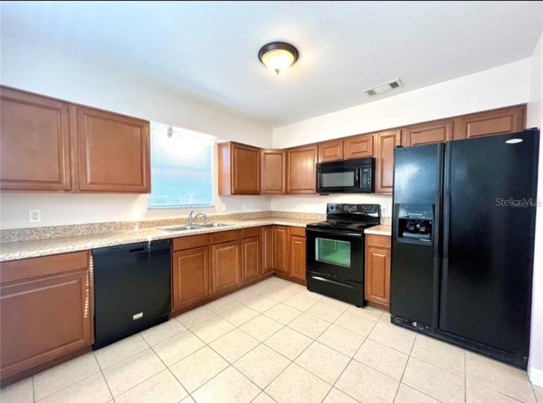 209 Avenue B Se Property Photo 9