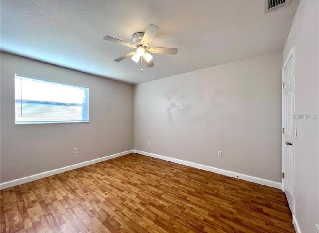 209 Avenue B Se Property Photo 13
