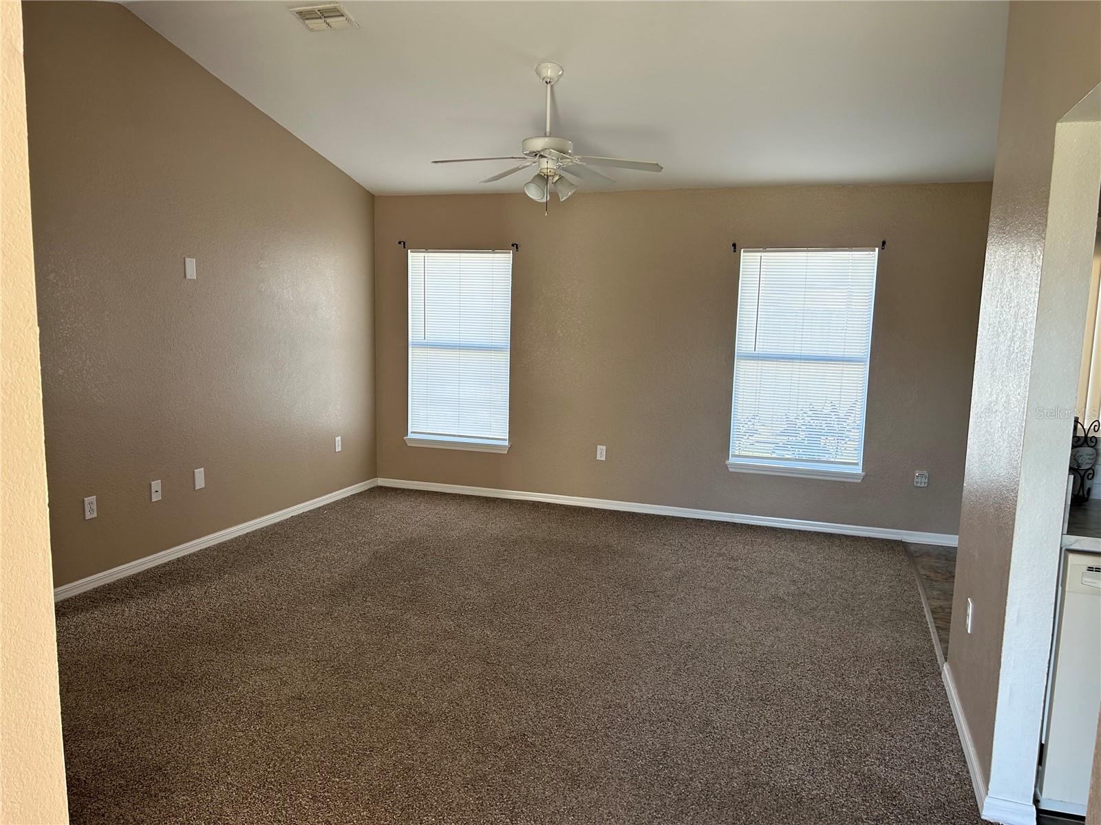 S5151260 Property Photo 3