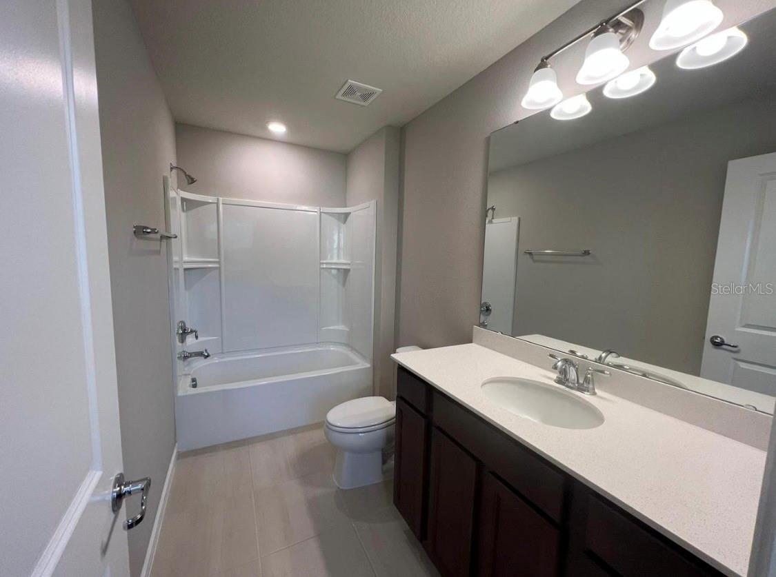 2361 Palm Park Loop Property Photo 5
