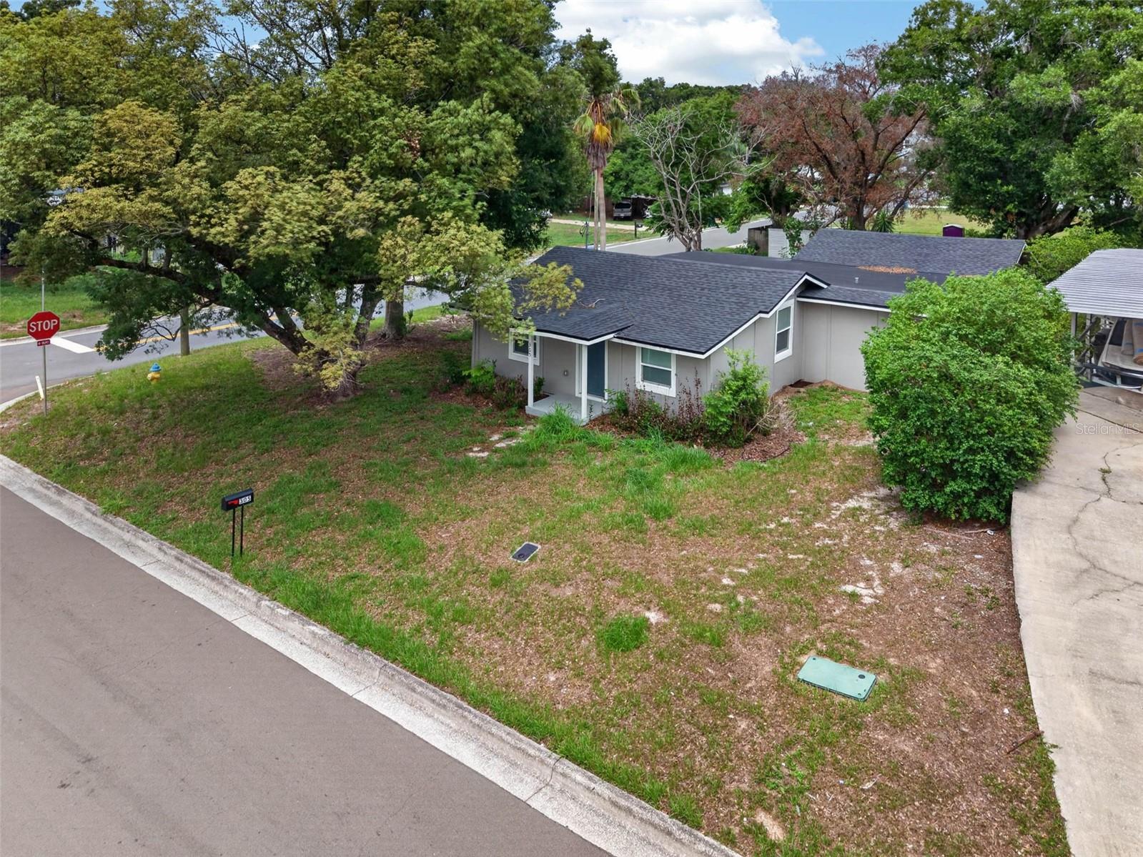 305 S SHARP ST Property Photo 1