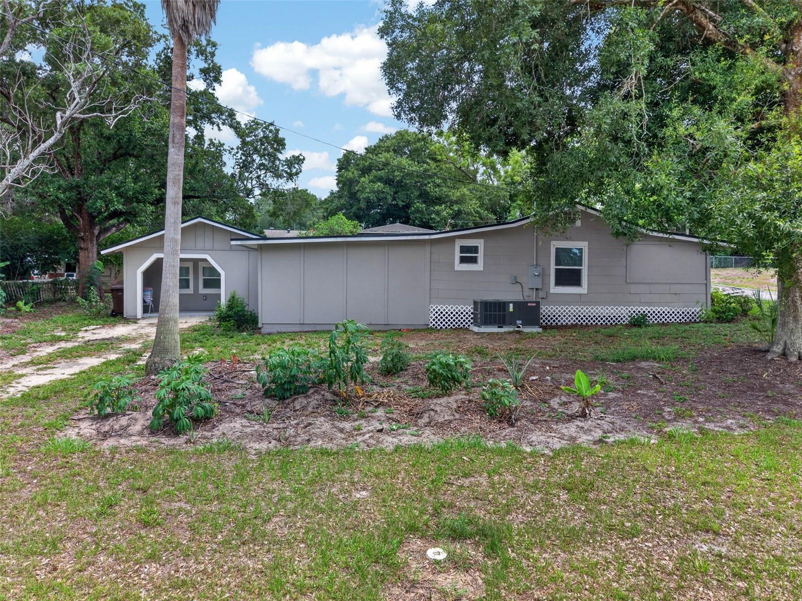 305 S Sharp St Property Photo 19