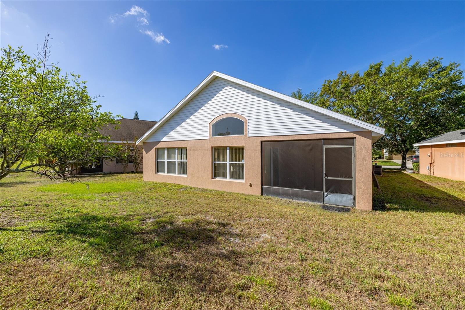 3145 Stonehurst Cir Property Photo 39