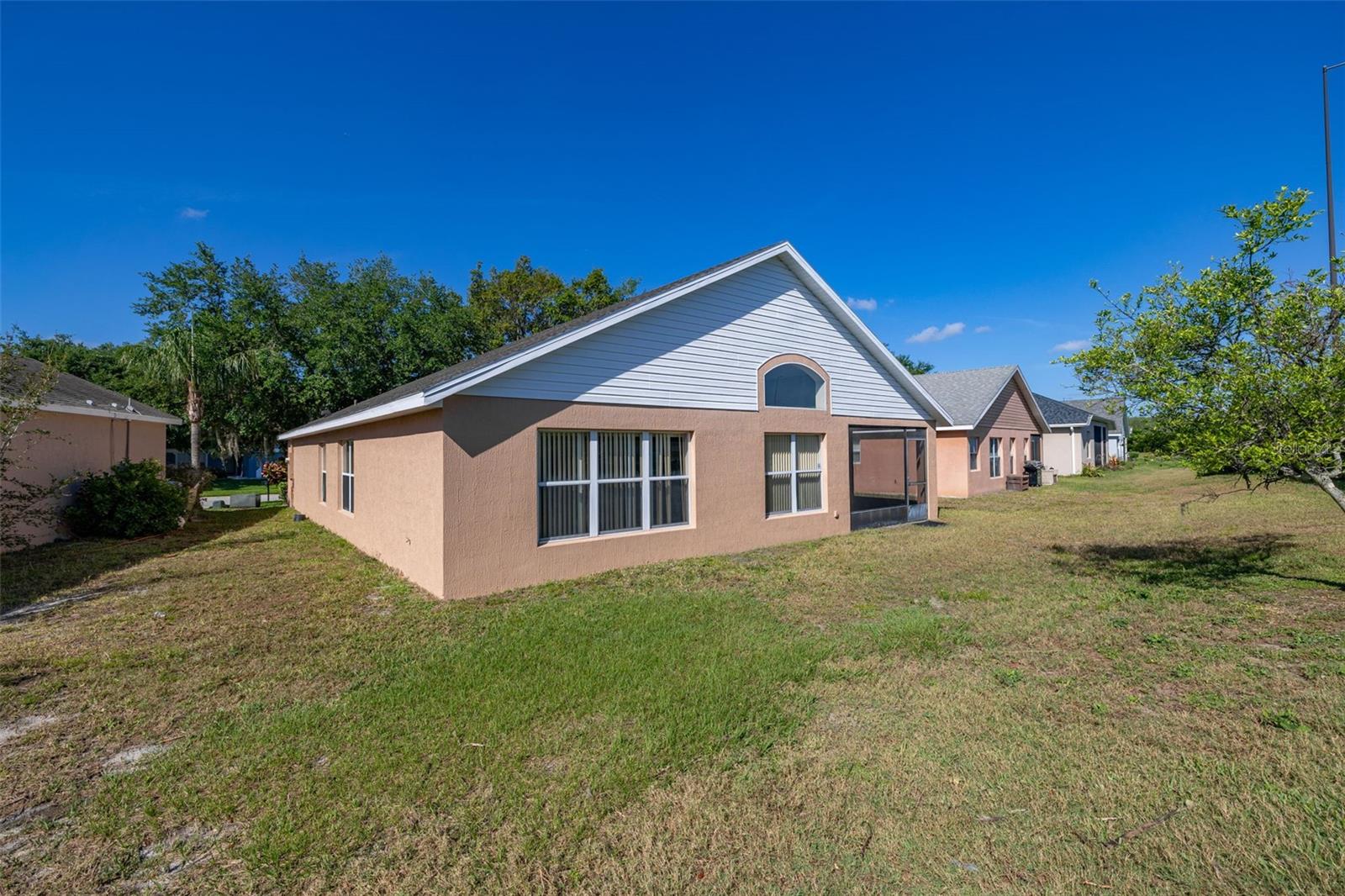 3145 Stonehurst Cir Property Photo 42