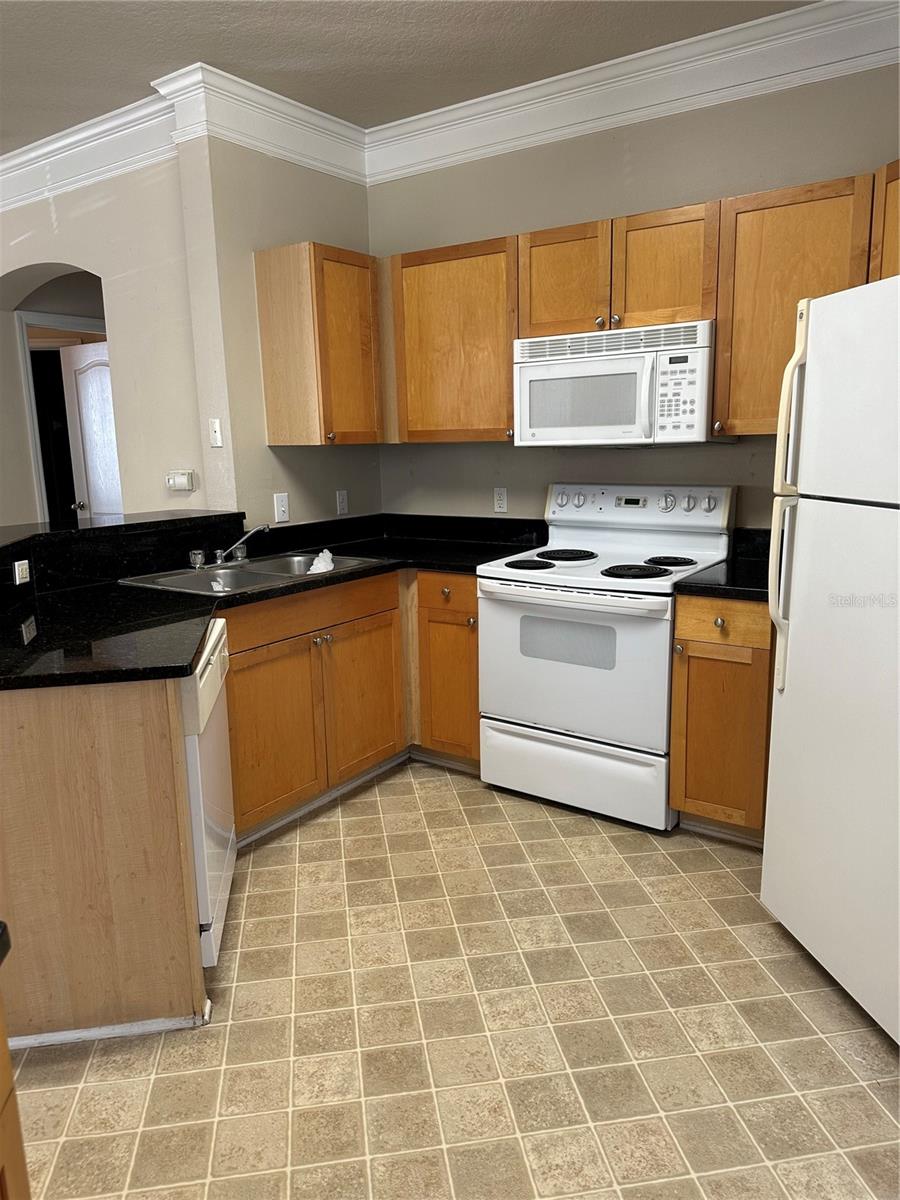 8855 Villa View Cir #105 Property Photo 7