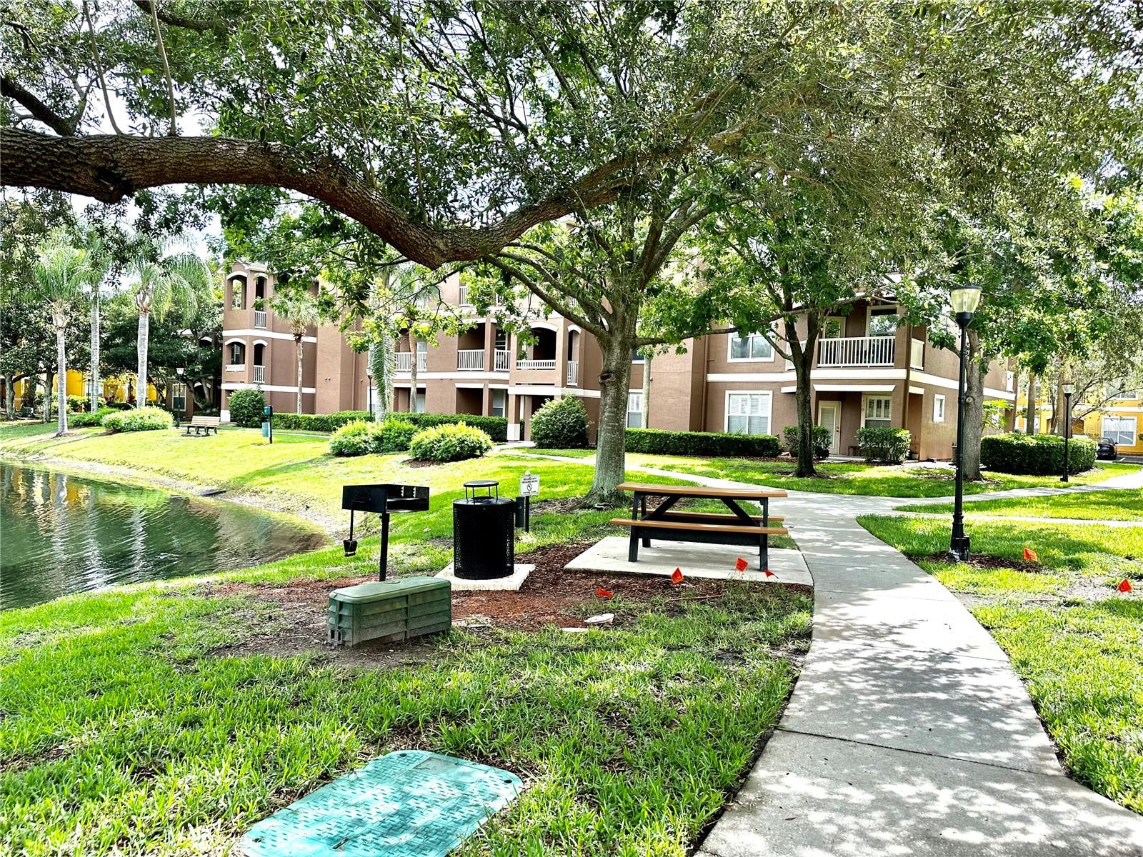 8855 Villa View Cir #105 Property Photo 16