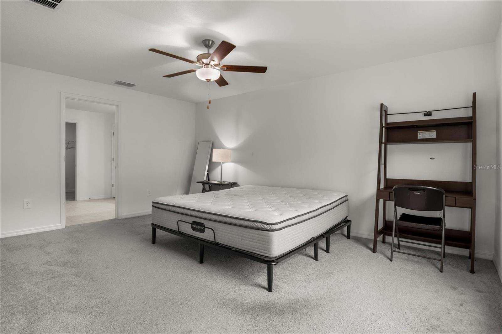 1856 Red Loop Property Photo 14
