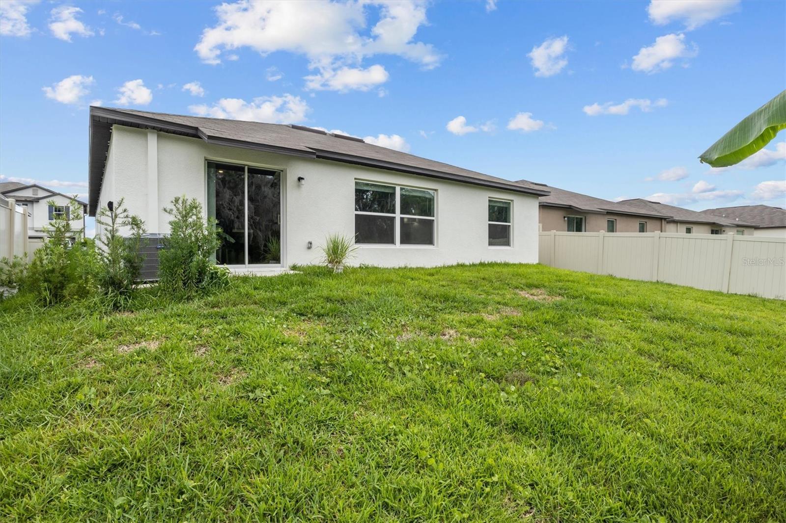 1856 Red Loop Property Photo 24