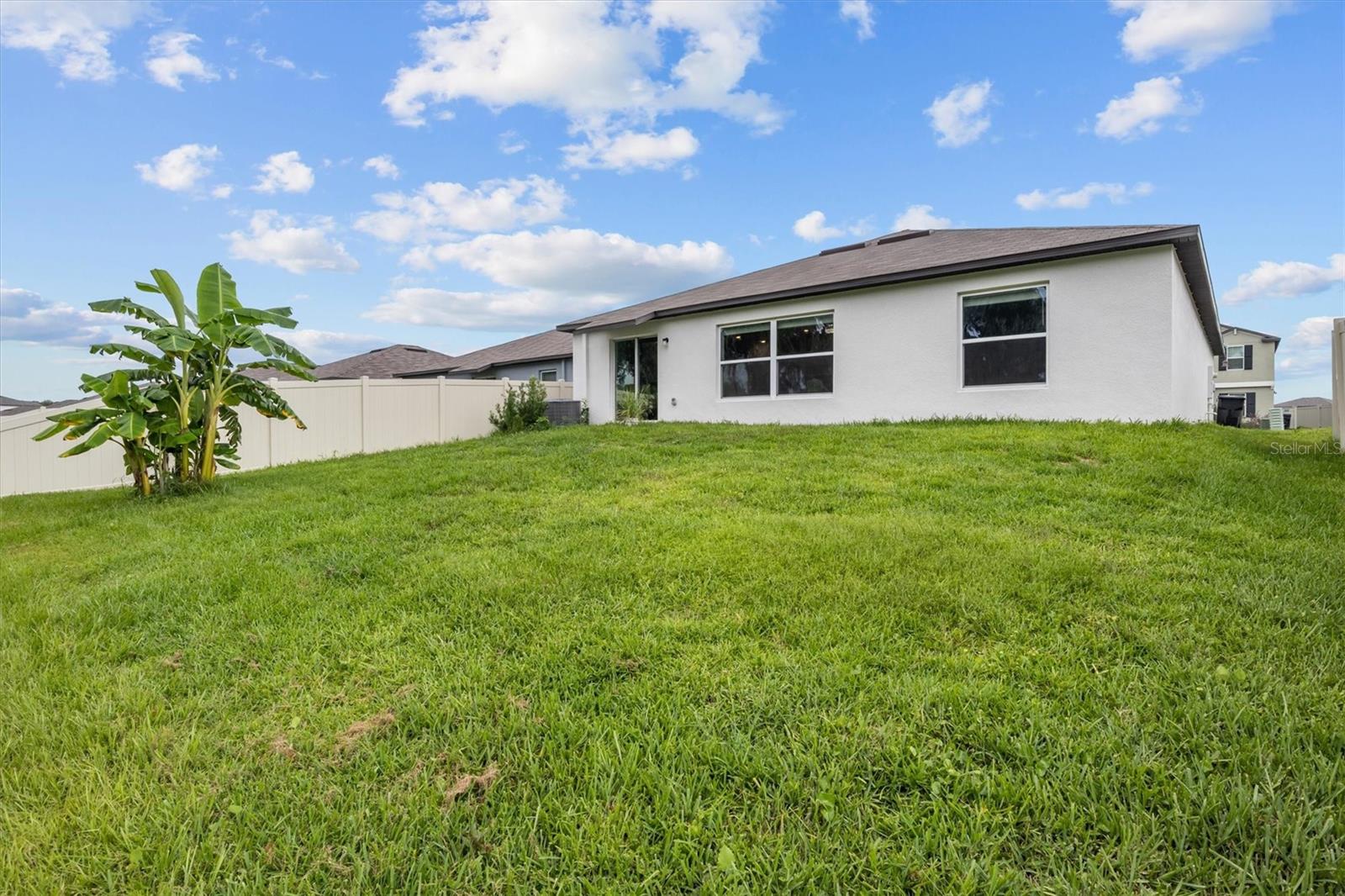 1856 Red Loop Property Photo 25