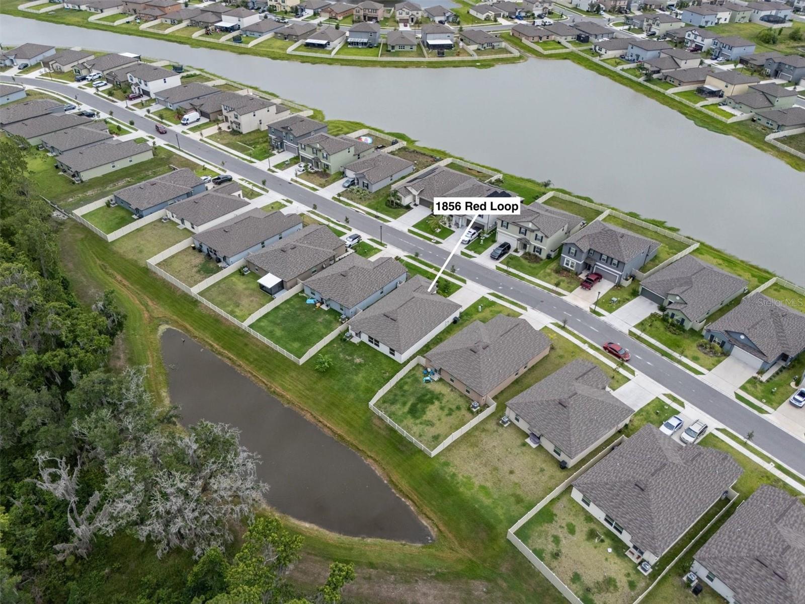 1856 Red Loop Property Photo 28