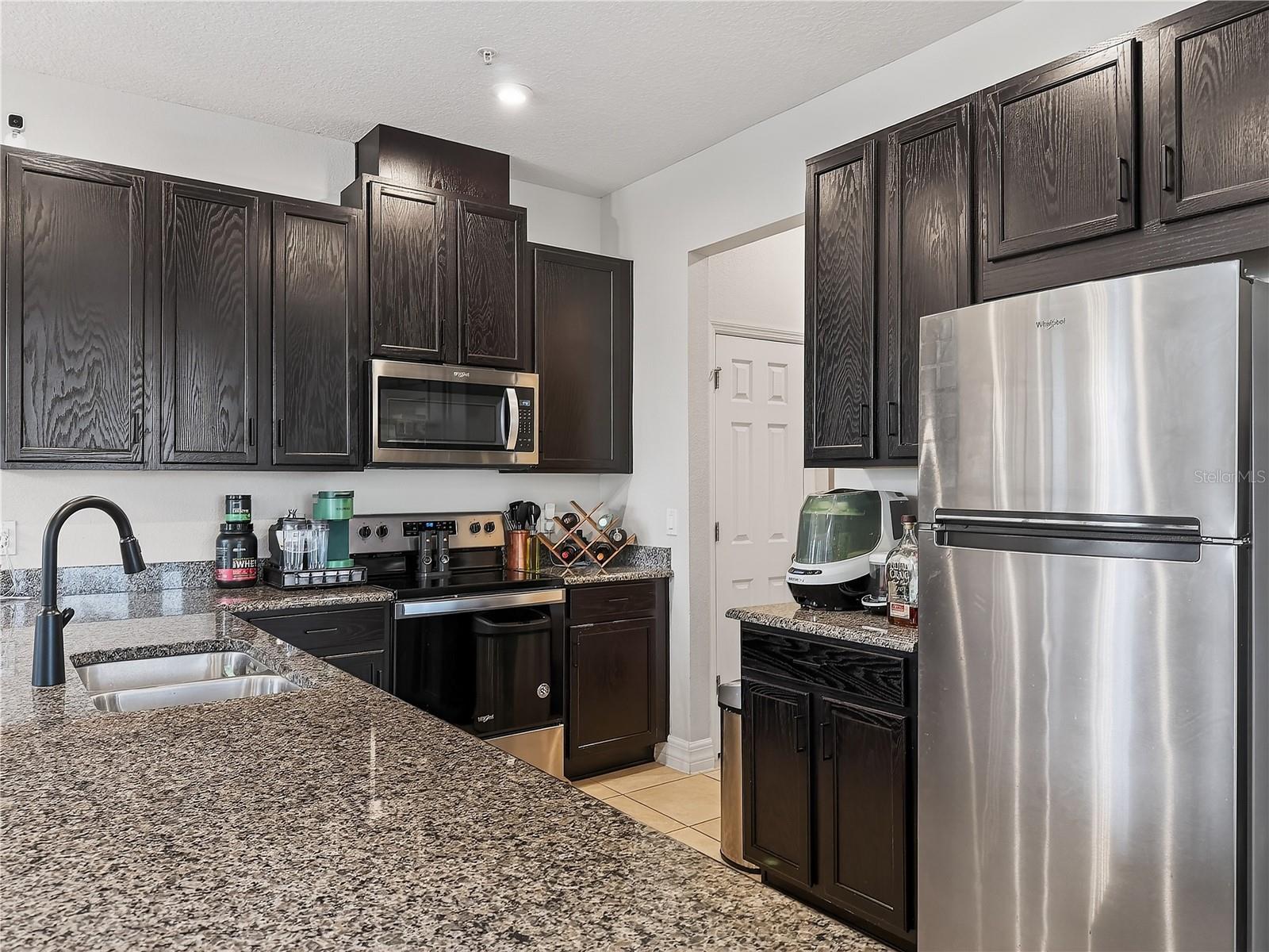 9487 Randal Park Blvd Property Photo 10