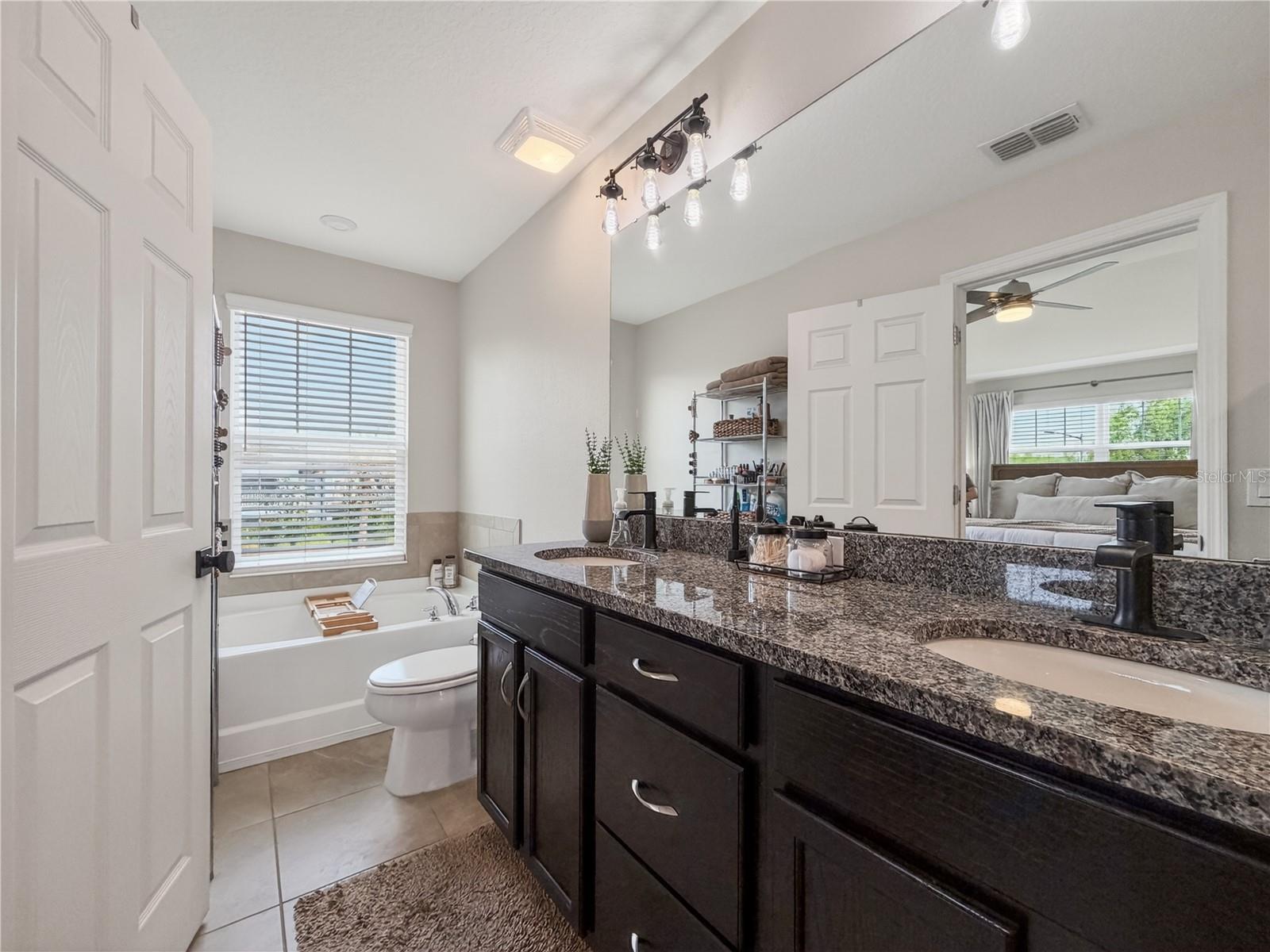 9487 Randal Park Blvd Property Photo 20