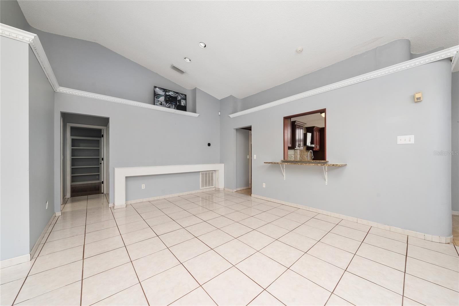 8810 Kensington Ct Property Photo 5