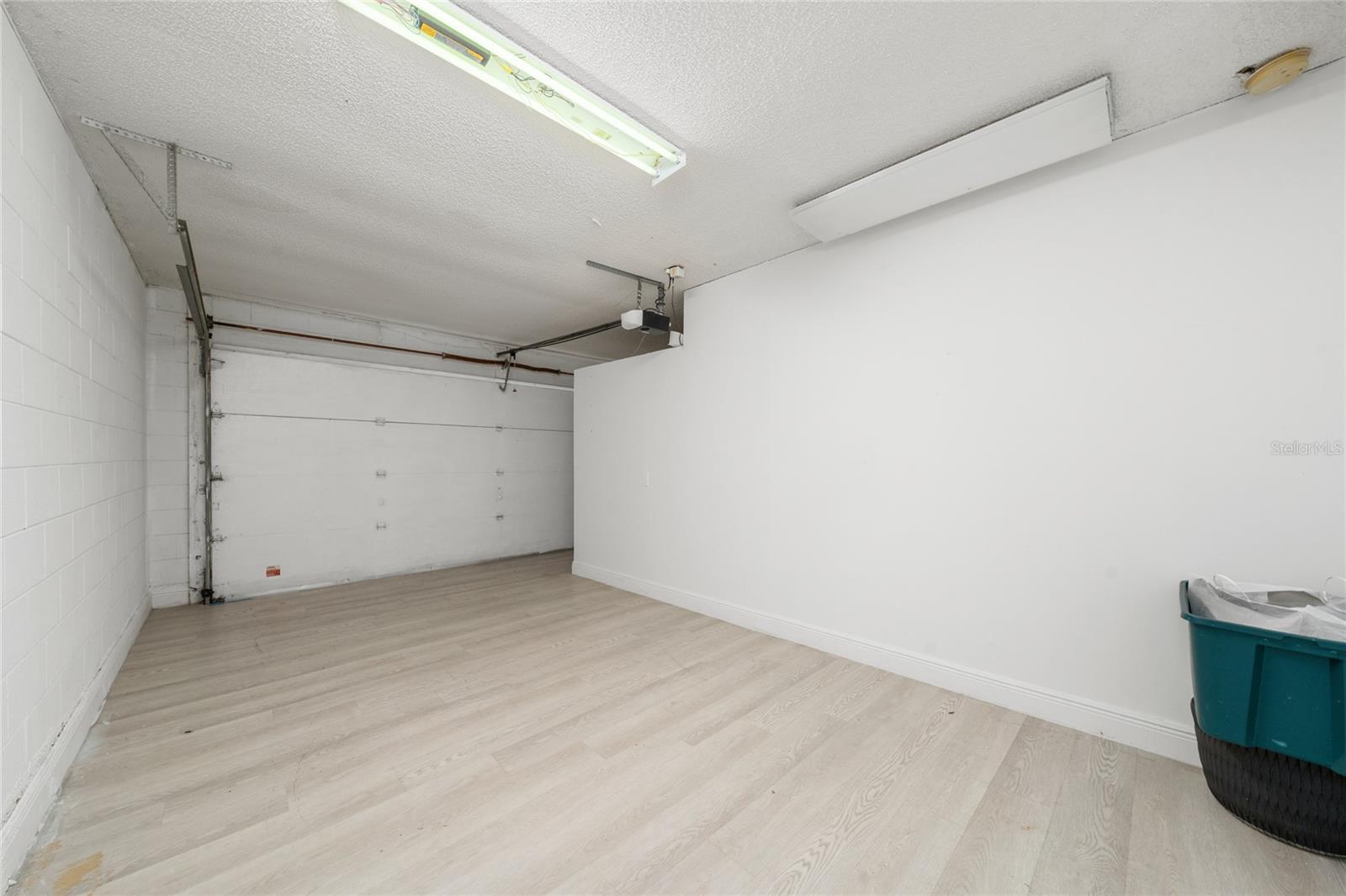 8810 Kensington Ct Property Photo 10