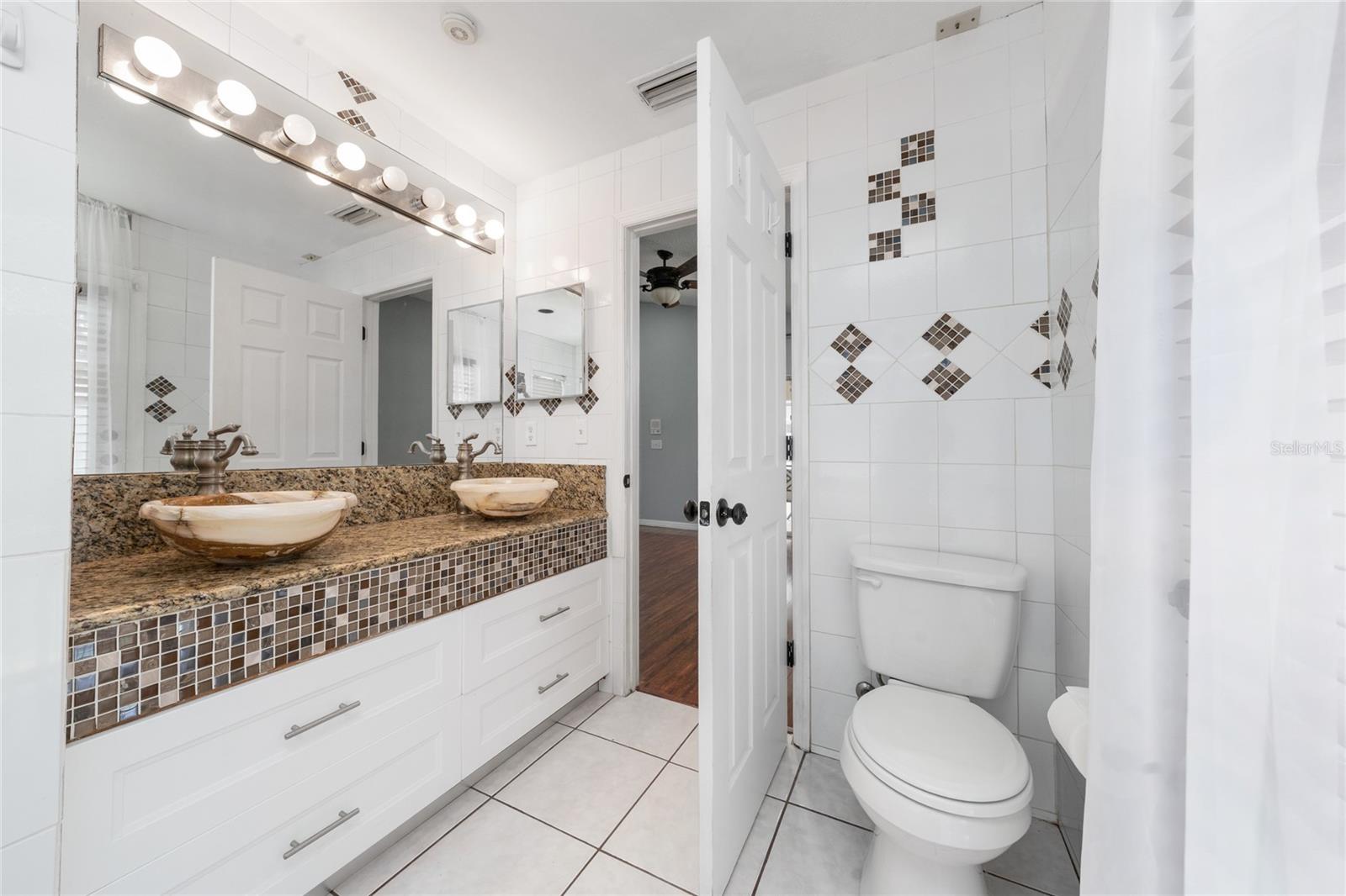 8810 Kensington Ct Property Photo 13