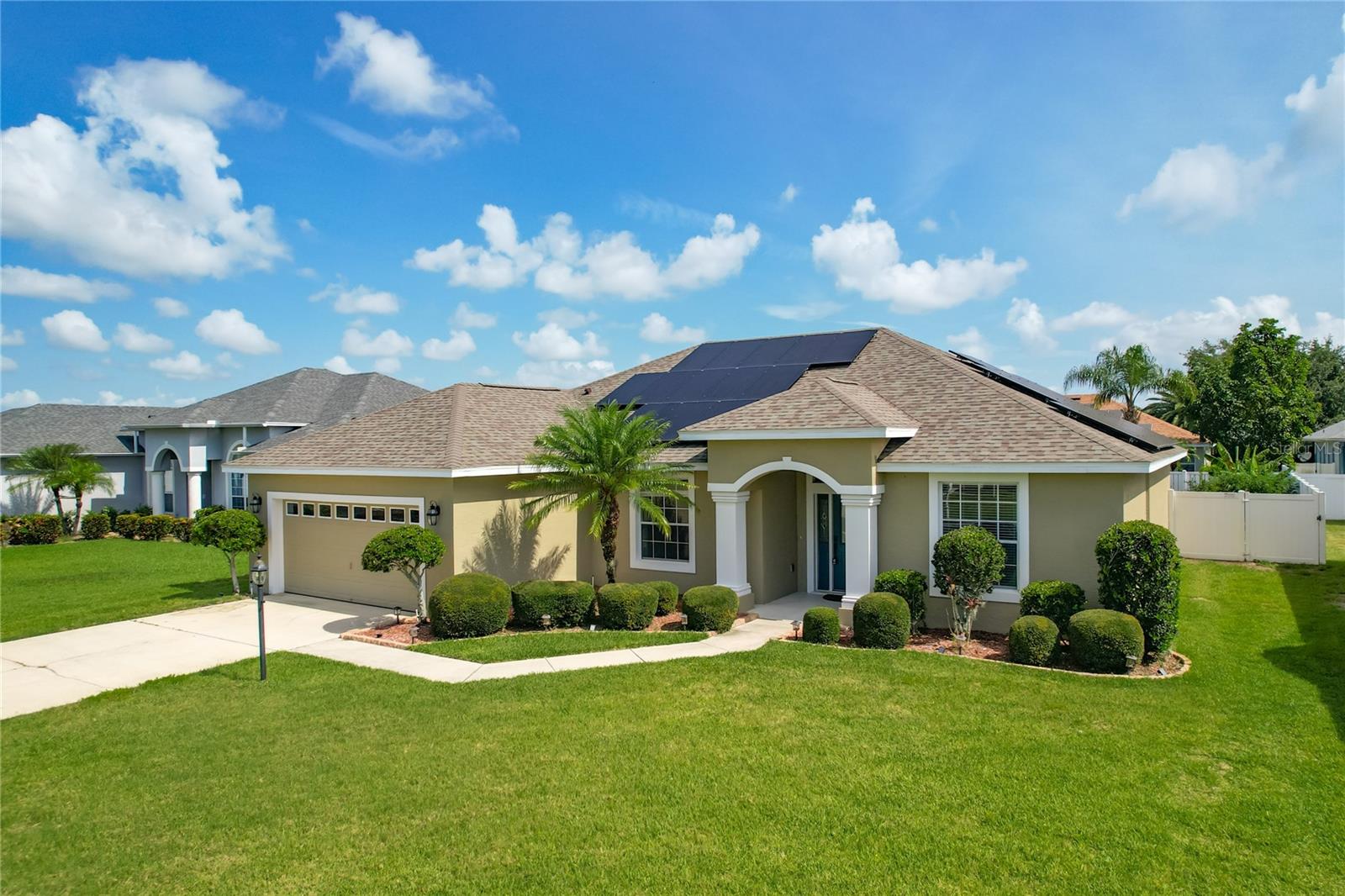 301 TERRANOVA BLVD Property Photo 1