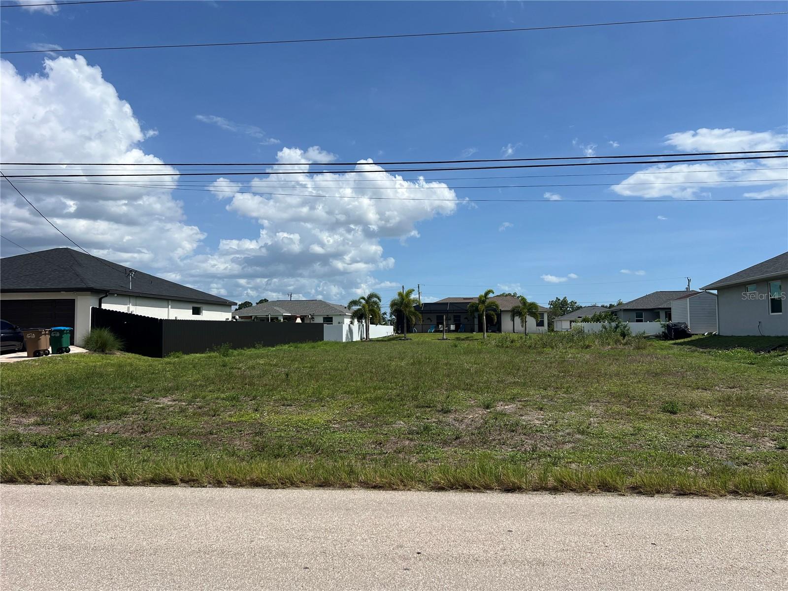 406 Jacaranda Pkwy E Property Photo 6