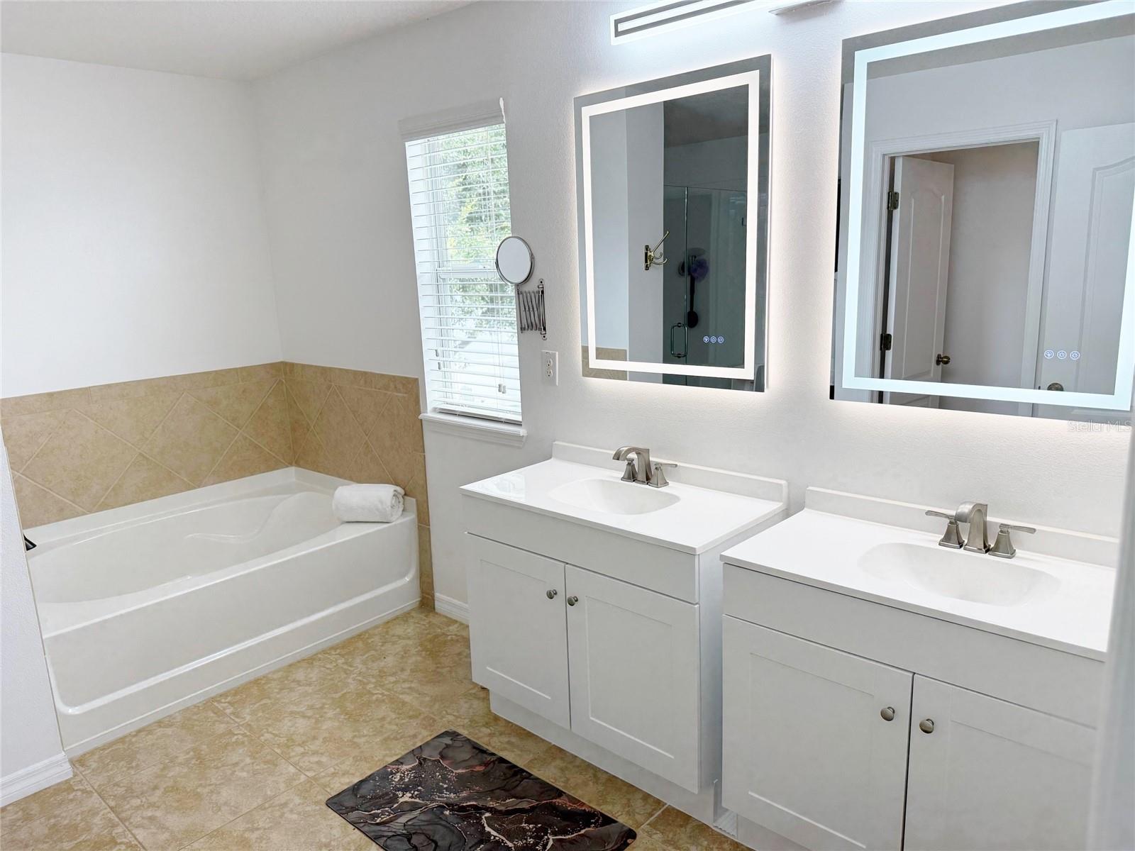 12236 Fairlawn Dr Property Photo 30
