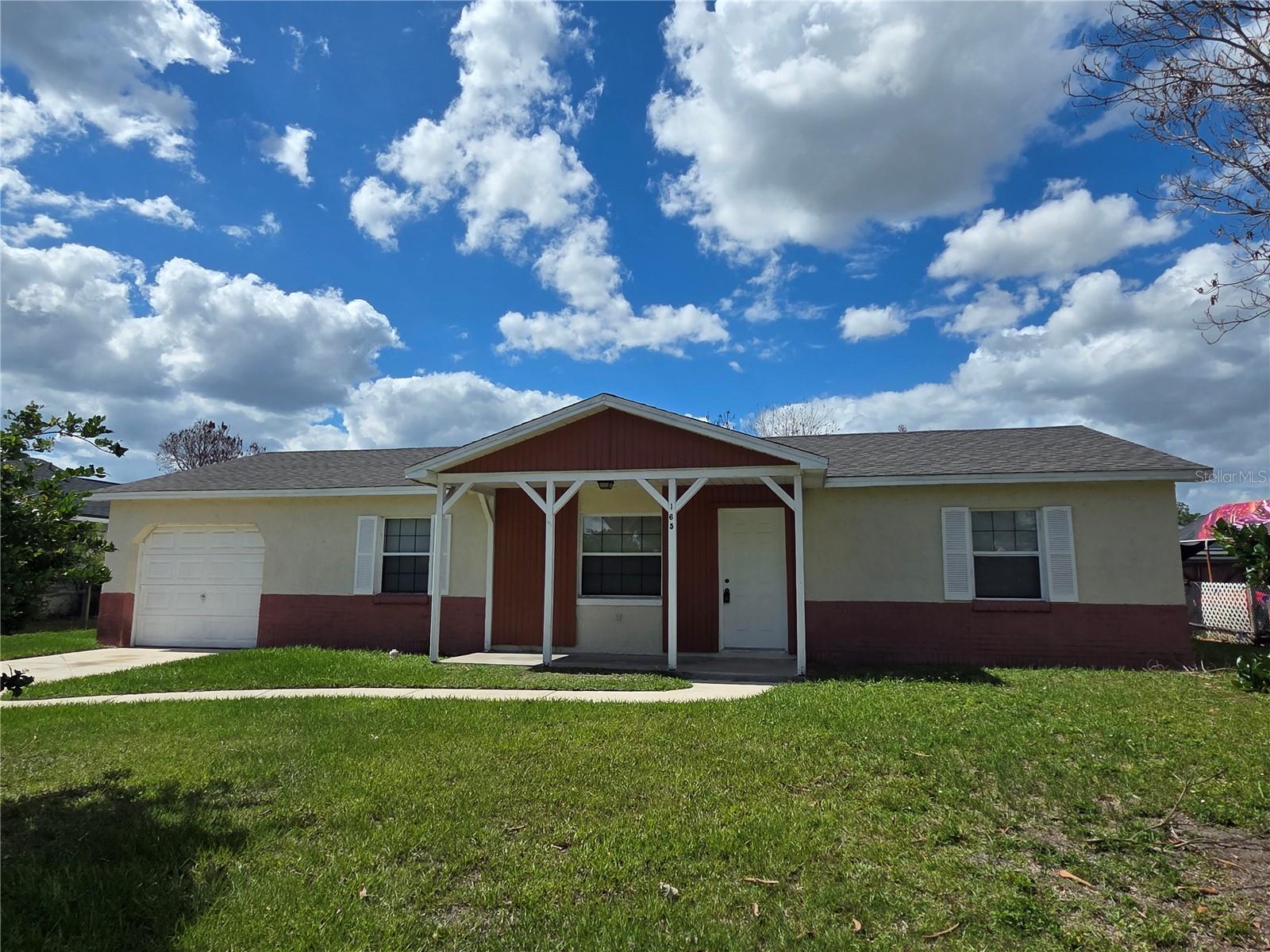 165 Toluca Dr Property Photo 1