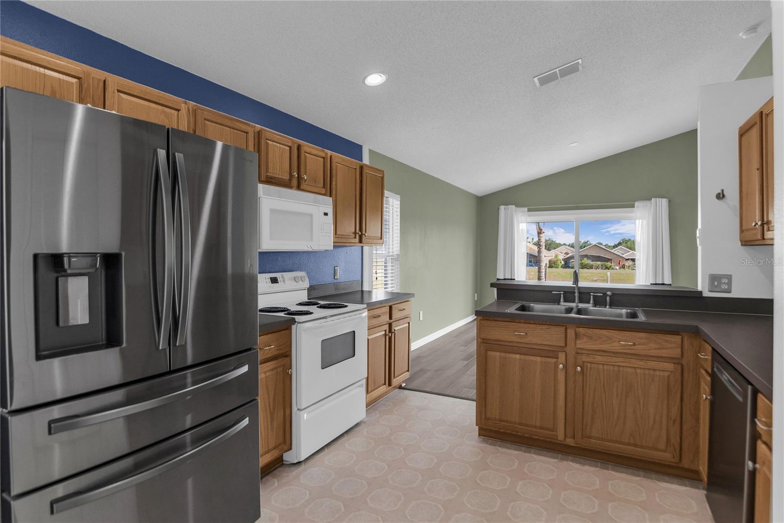 659 Reston Pl Property Photo 12