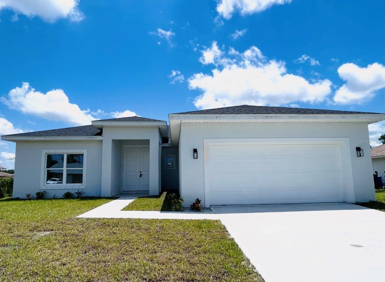 239 GREENBRIER AVE NW Property Photo 1
