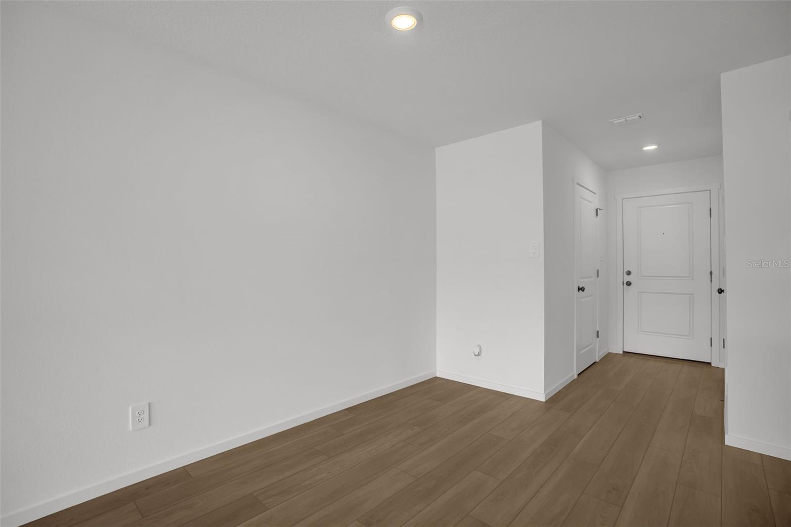 831 Lynx Property Photo 9