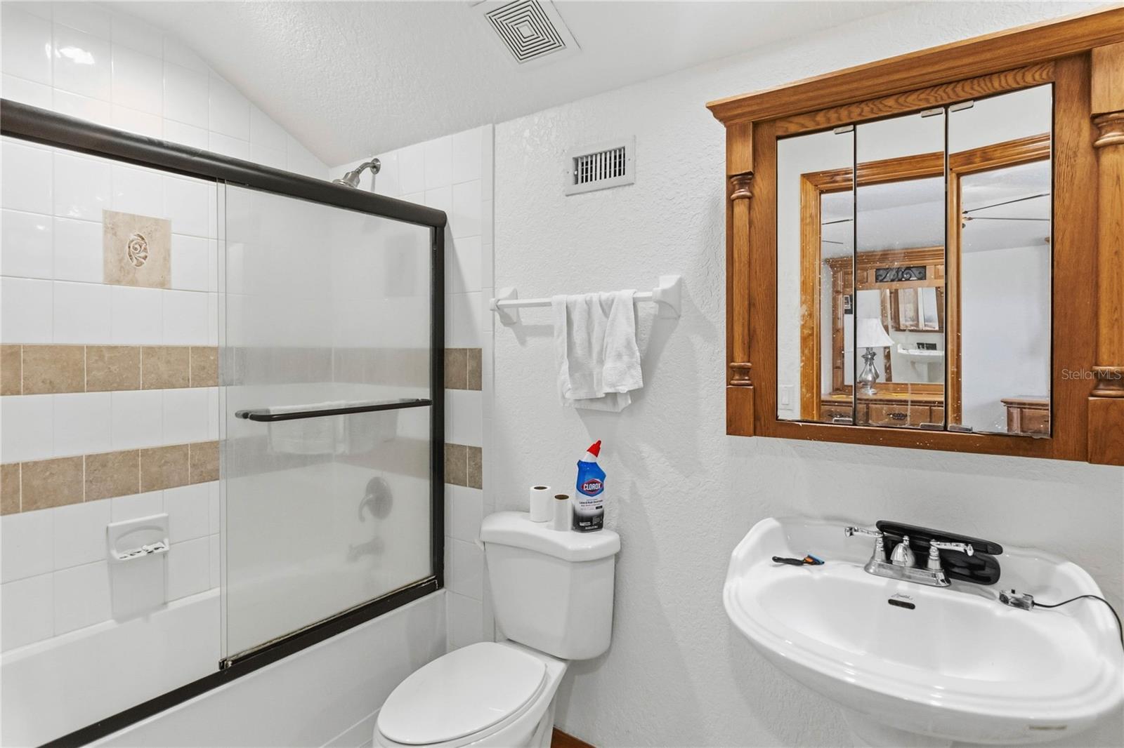 1300 S Narcoossee Rd Property Photo 27