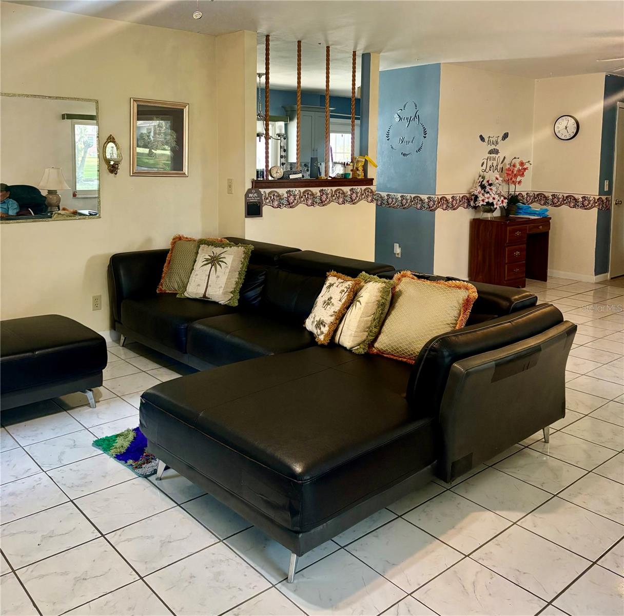 S5151437 Property Photo 2