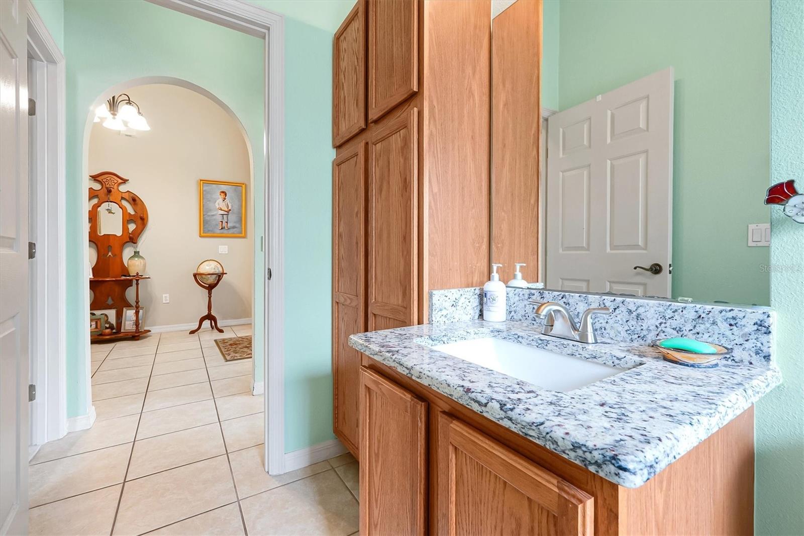 816 Knightsbridge Cir Property Photo 32