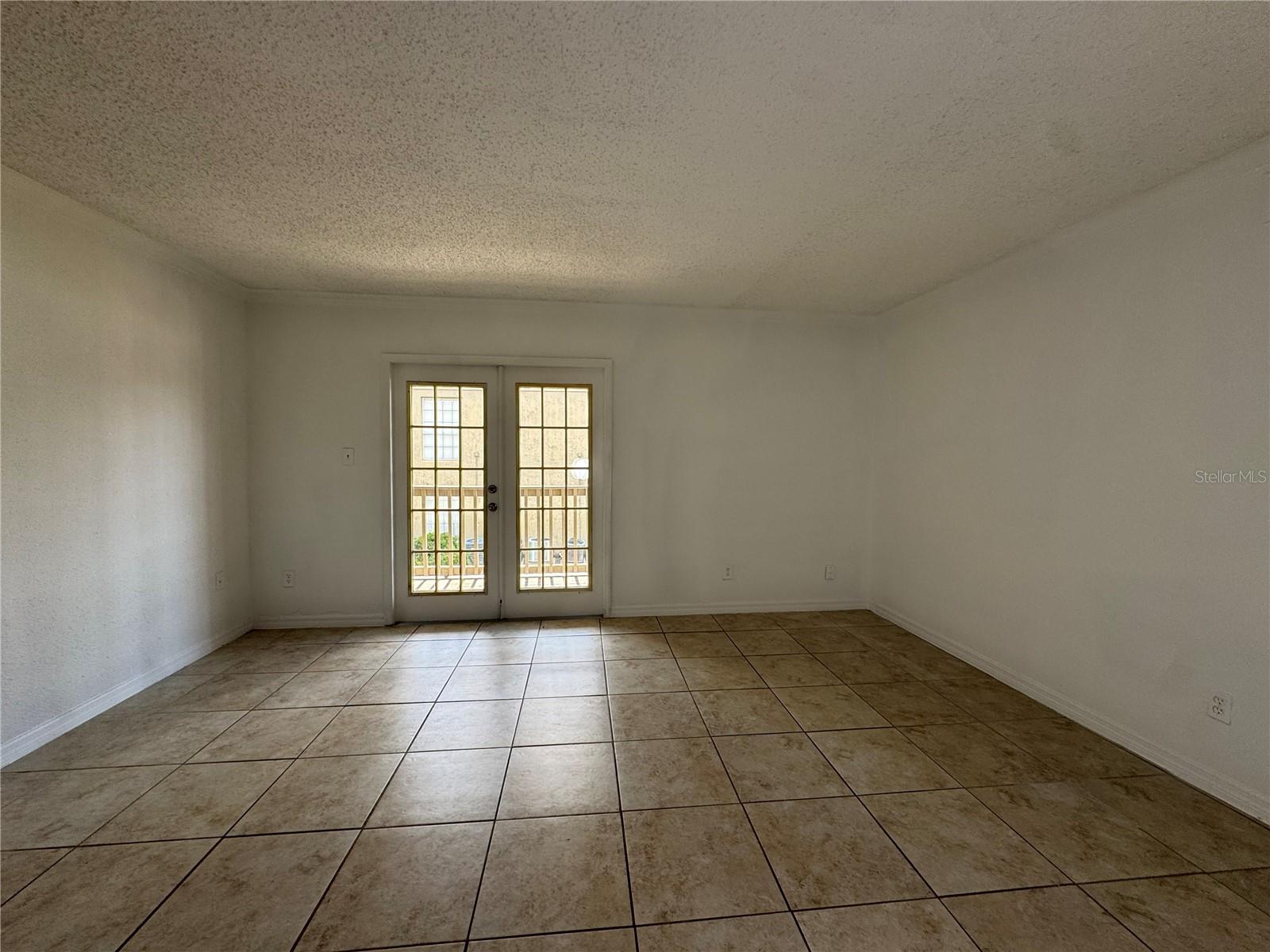 355 Wymore Rd #202 Property Photo 4