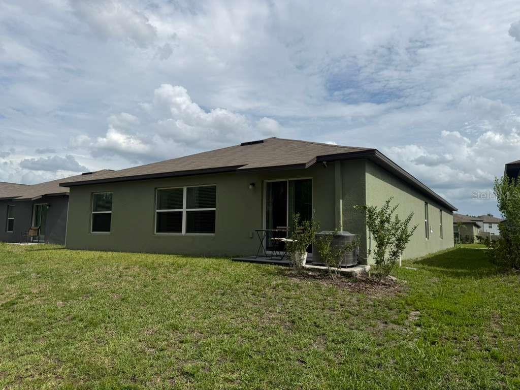 2000 Red Loop Property Photo 11