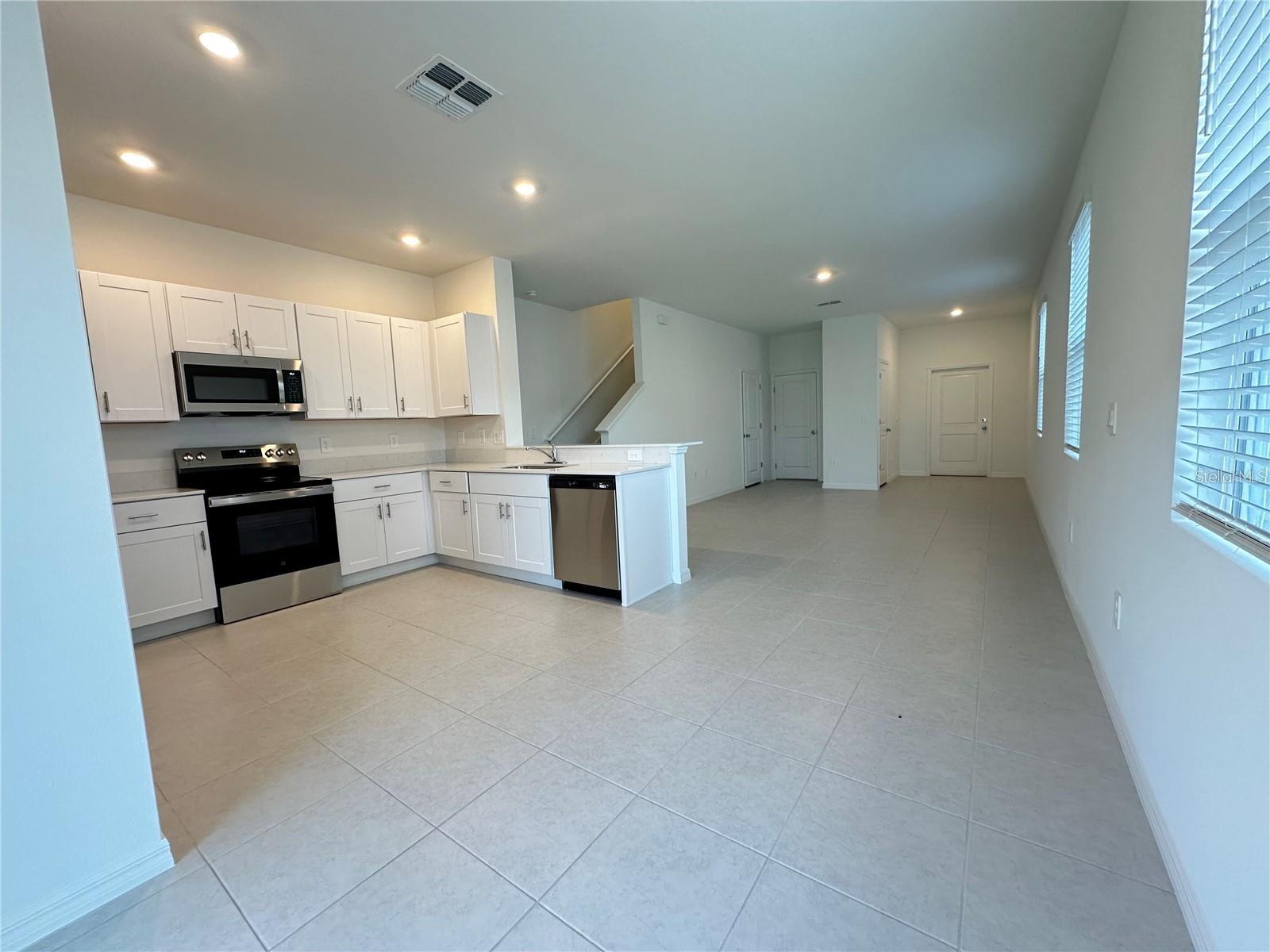 2655 Buttercup Lucine Ln Property Photo 4