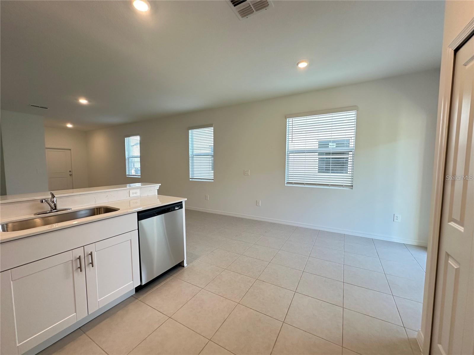 2655 Buttercup Lucine Ln Property Photo 8