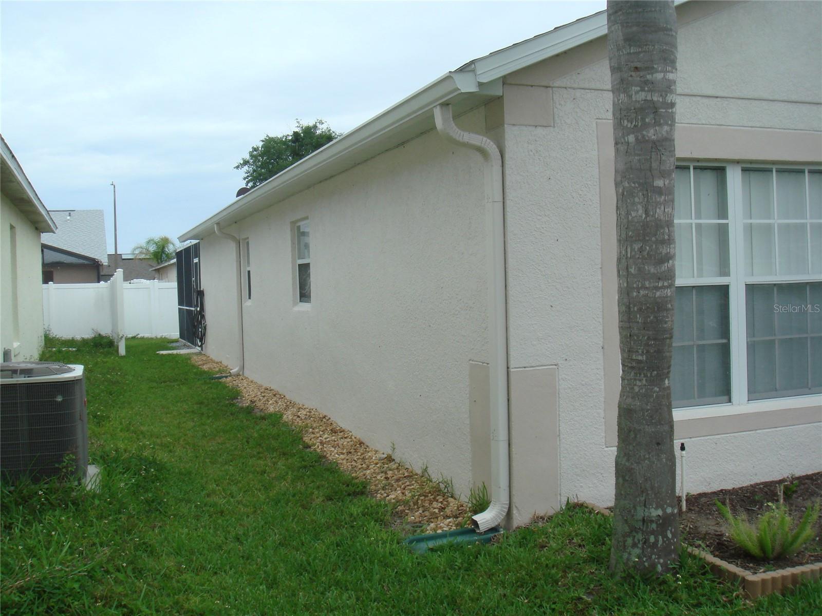 1036 Clear Creek Cir Property Photo 4