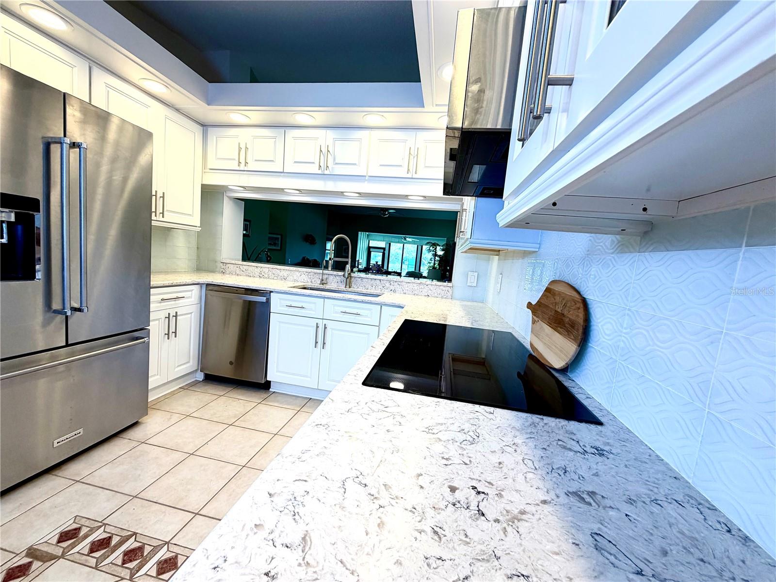 5813 Merion Way #5813 Property Photo 8