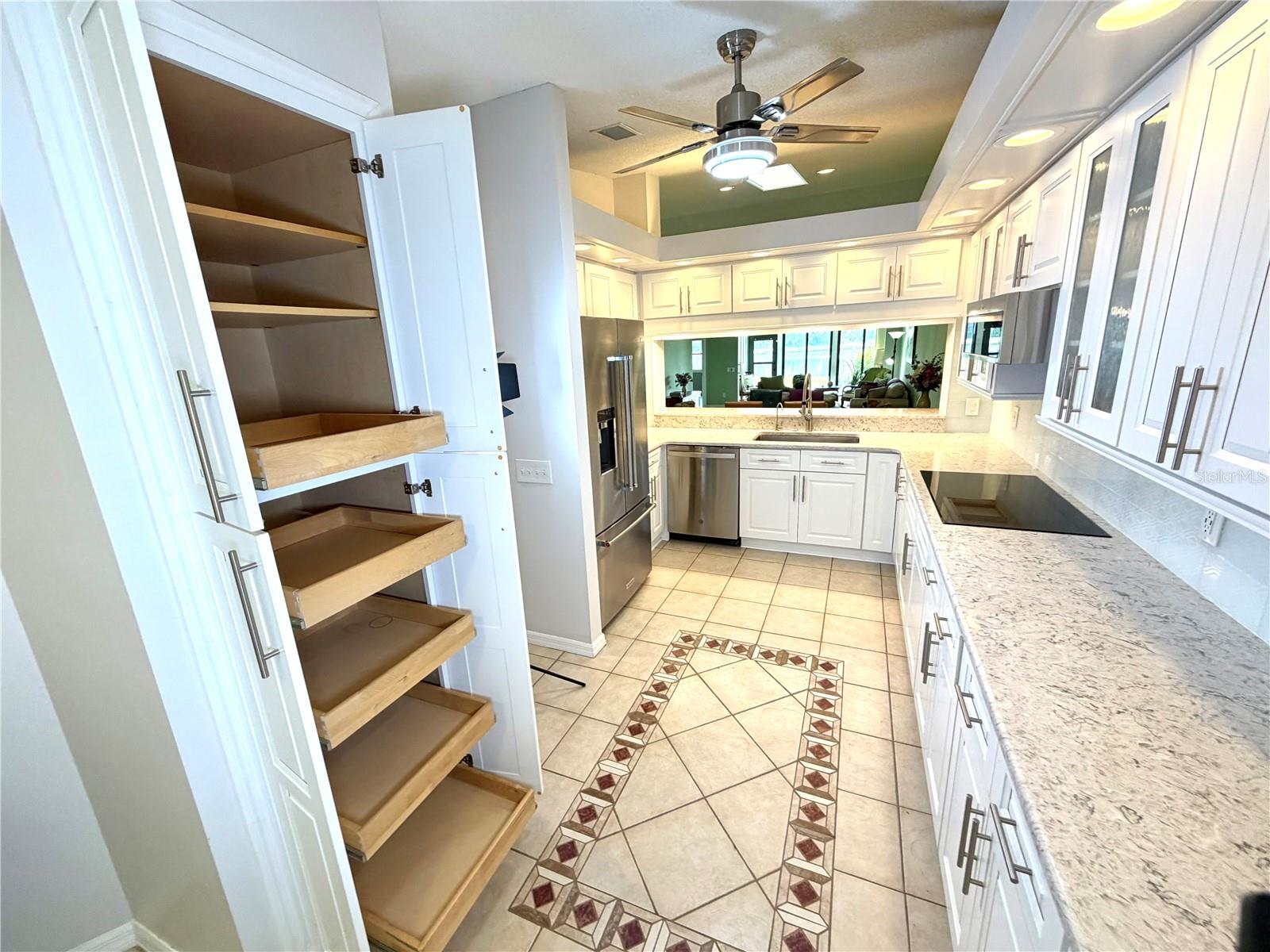 5813 Merion Way #5813 Property Photo 10