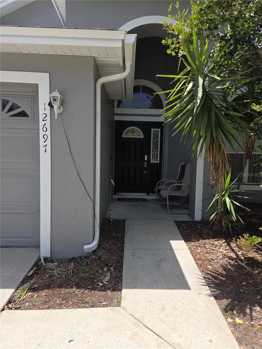 12697 Enclave Dr Property Photo 4