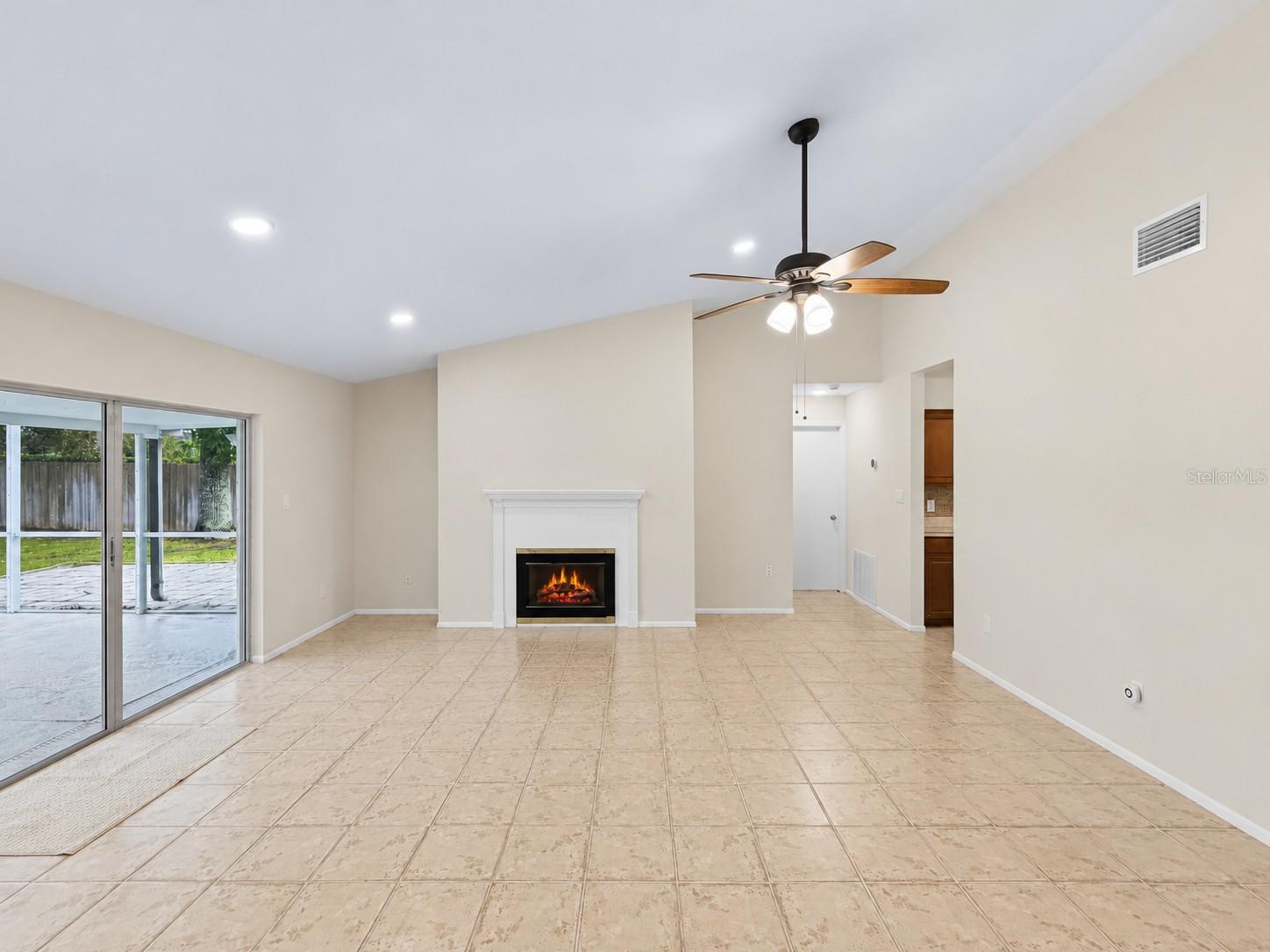 2658 Ceram Ave Property Photo 11