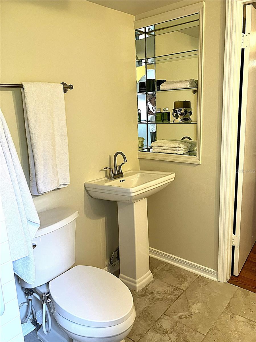 956 5th St #9a Property Photo 45
