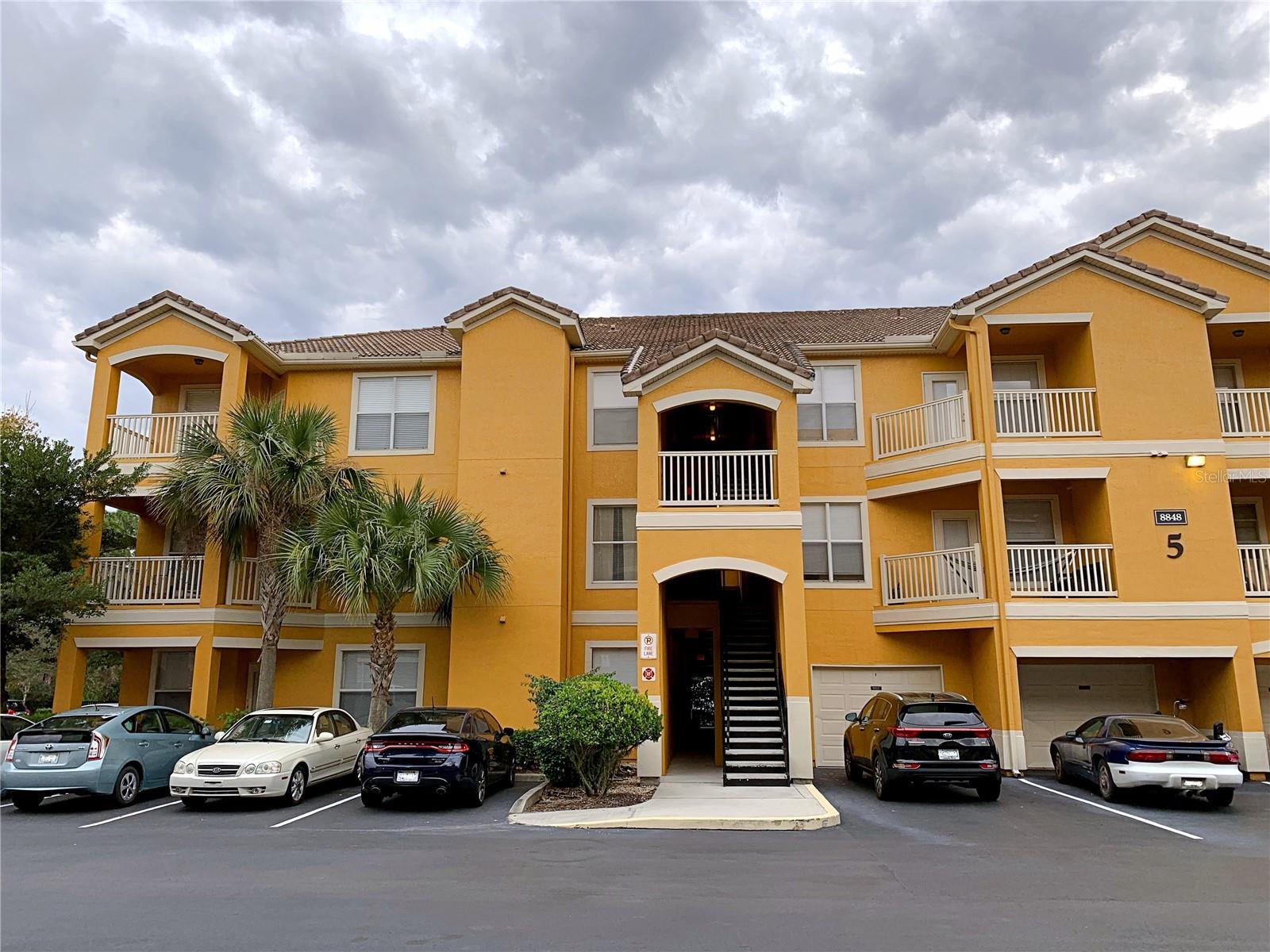 8848 Villa View Cir #203 Property Photo 1