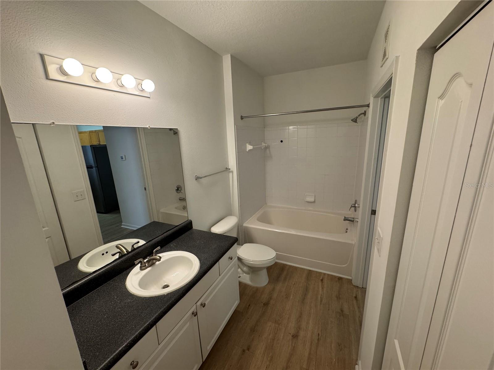 8848 Villa View Cir #203 Property Photo 17